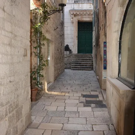 Appartamento Largo In The Heart Of Diocletian Palace