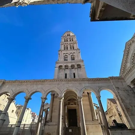 Largo In The Heart Of Diocletian Palace * Spalato